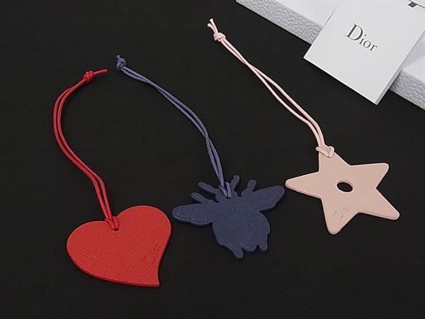 Dior 黒レザー ハート型キーホルダー □新品□未使用□ DIOR ディオール レザー ハート スター ビー