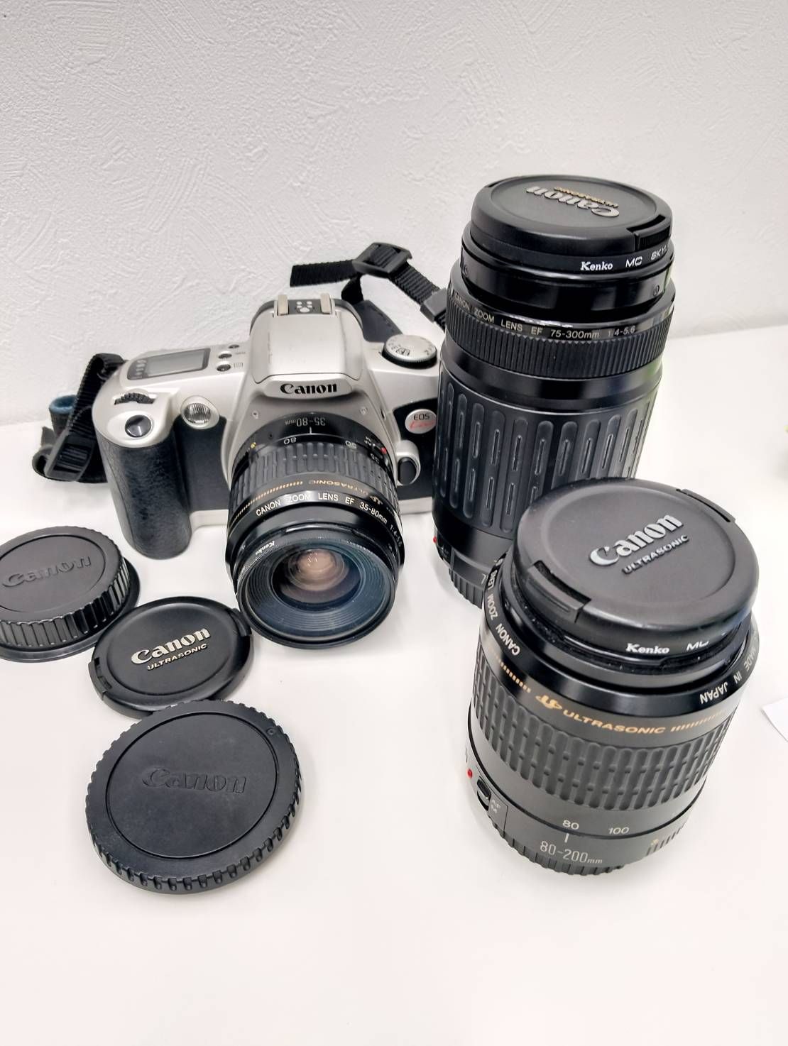 Canon EOS Kiss フィルムカメラ　レンズ3本豪華セット 「EF 35-80mm / 80-200mm /75-300」