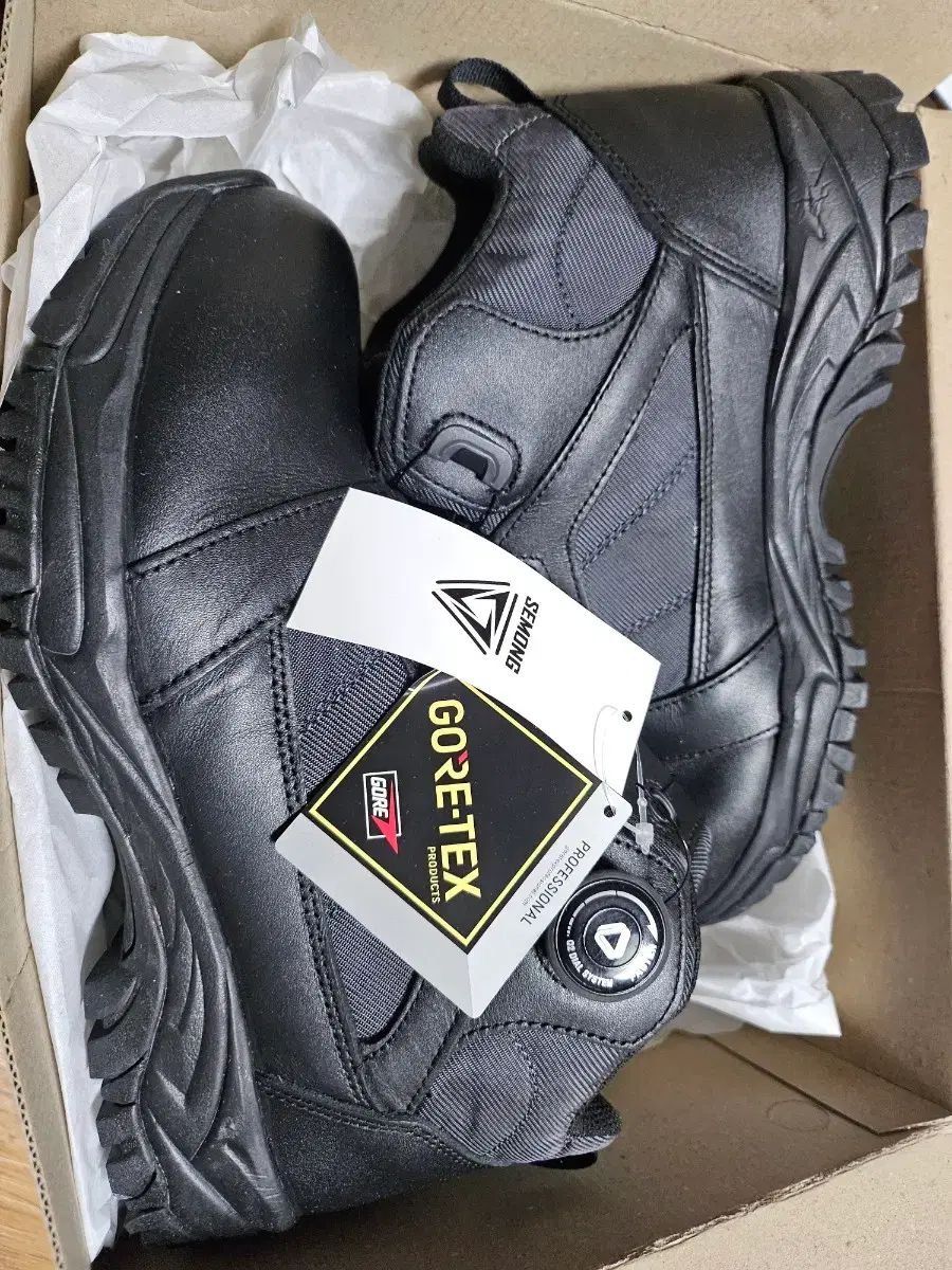 ゴアテックス(ゴアテックス) 登山靴 起動靴 265 9,229円