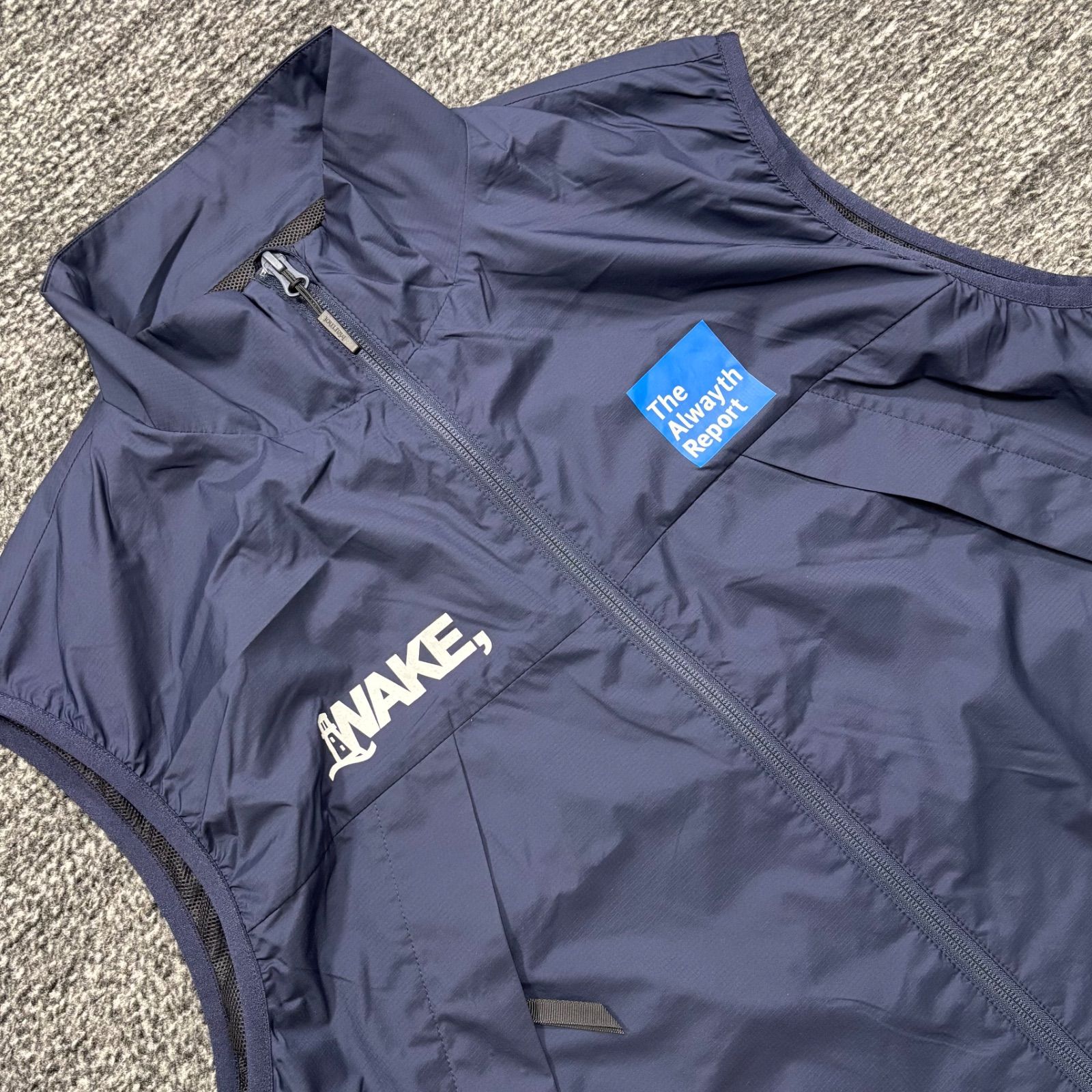 美品 MARMOT × WAKE Light Serve Vest MTSS26UVT011WK NAVY L 