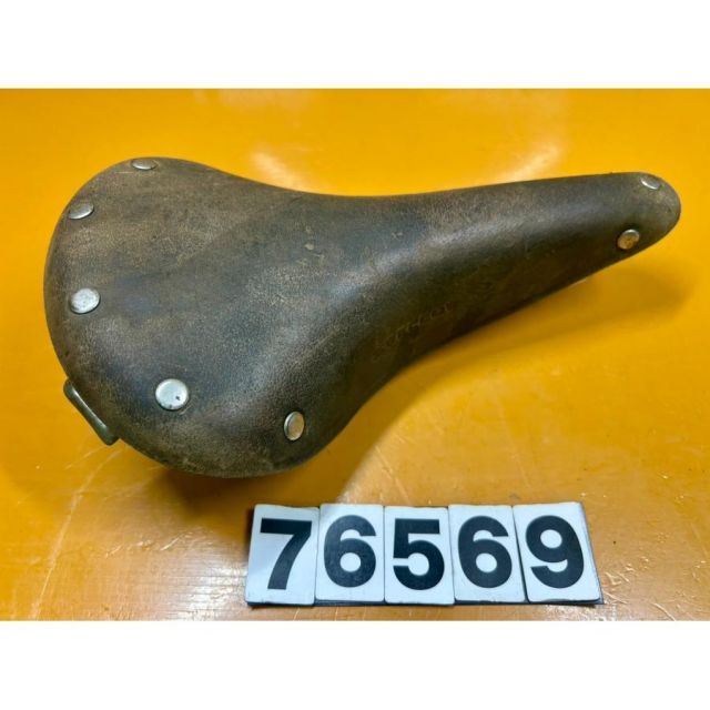 76569 中古 自転車 サドル シートレザー 本皮 革 当時物 昭和 レトロ 錆あり