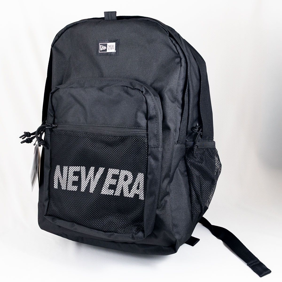 【ニューエラ正規品・新品】ニューエラ New Era® NEW ERA® かばん バッグ キャンパスパック 35L プリントロゴ ブラック × ホワイト(商品番号：13517772)