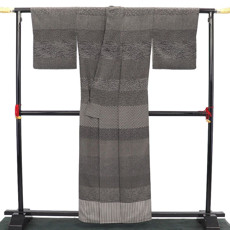江戸小紋 付下げ 袷 レディース 正絹 黒灰 鮫小紋 段々柄 身丈163cm 裄