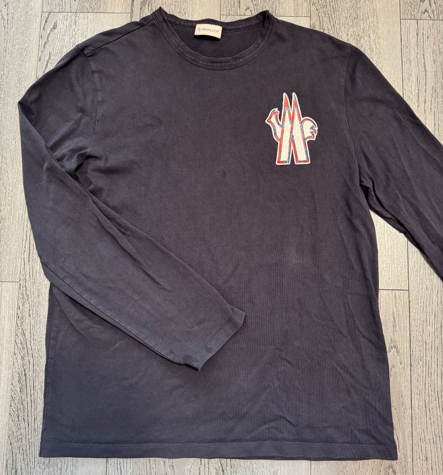 モンクレール MONCLER 長袖ロンT ビッグワッペン MAGLIA T-SHIRT