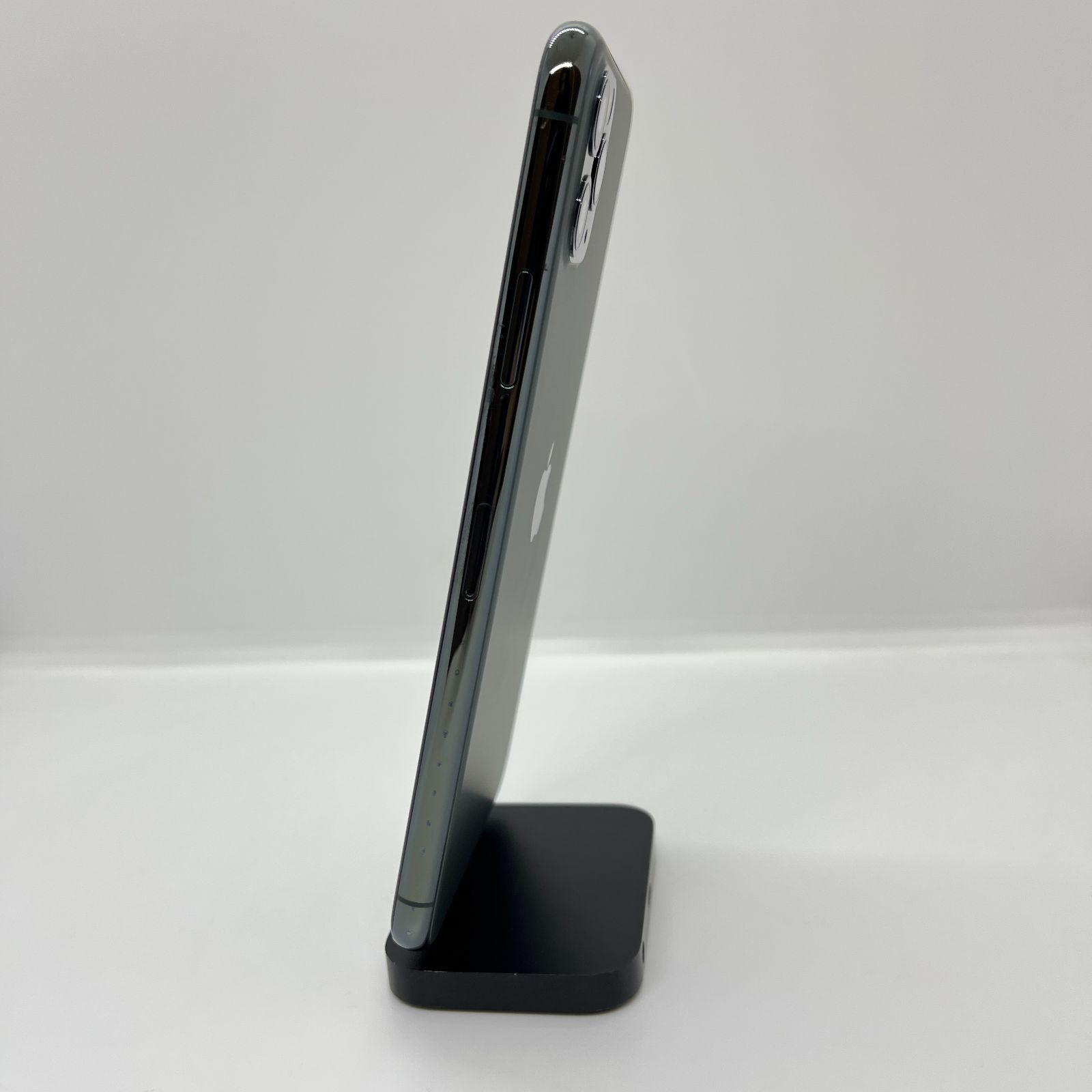 バッテリー新品】iPhone11ProMax 256GB ミッドナイトグリーン【SIM