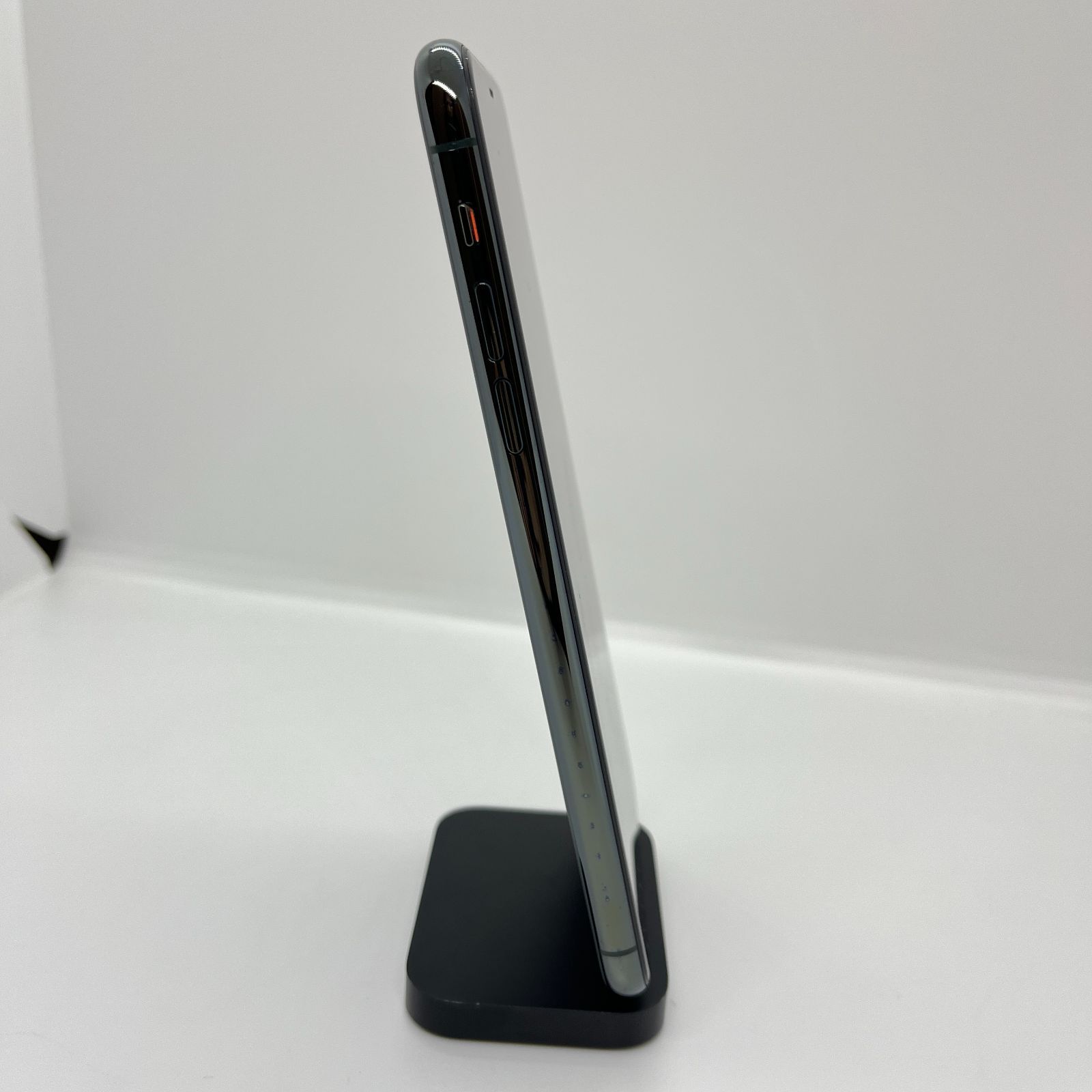 バッテリー新品】iPhone11ProMax 256GB ミッドナイトグリーン【SIM