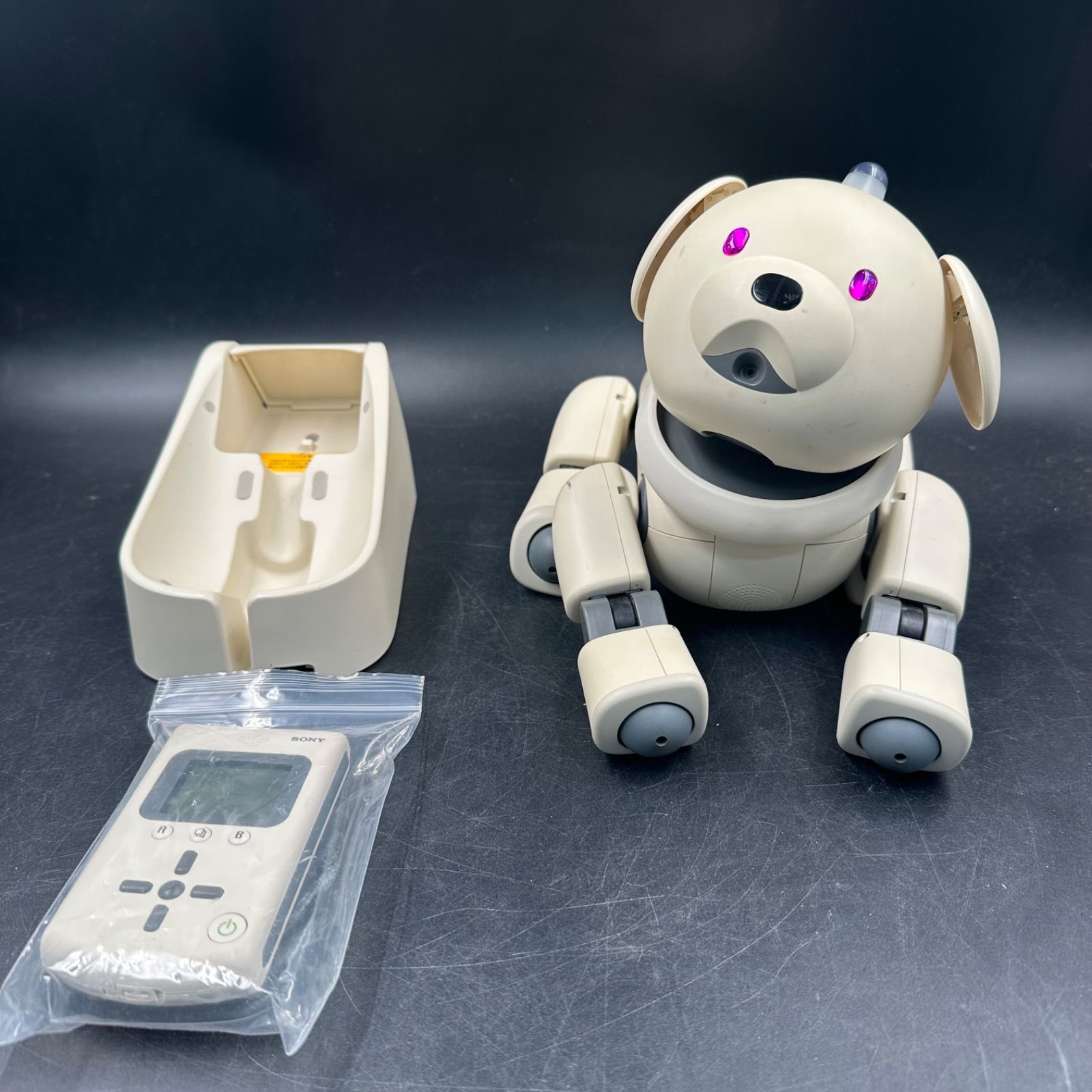 AIBOアイボ★ラッテ★中古ジャンク★箱・取扱説明書&ラッテマカロンと暮らす本付 AIBO アイボ ラッテ - メルカリ