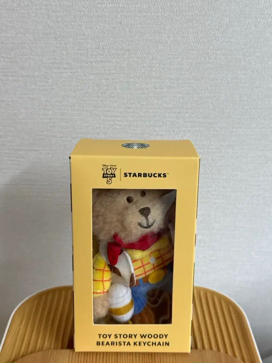 スターバックス トイストーリー ウッディ ベアリスタ キーホルダー