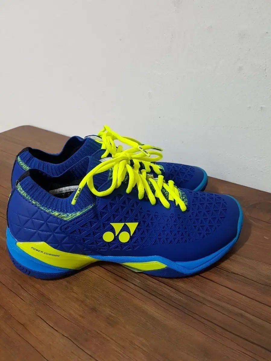 YONEX ヨネックス パワークッション ネック