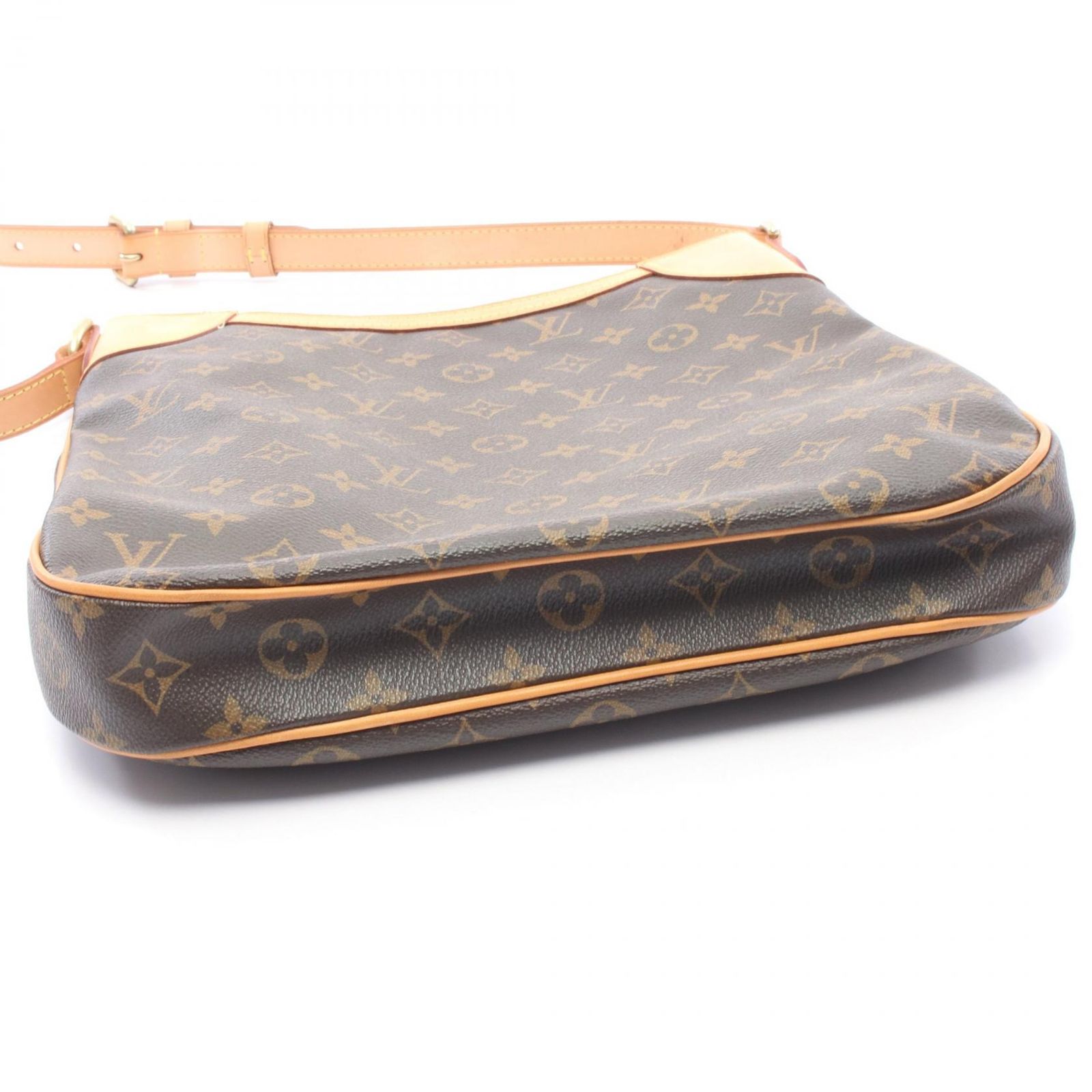 ルイ・ヴィトン LOUIS VUITTON ショルダーバッグ オデオンMM M56389