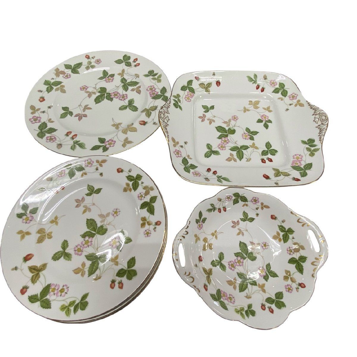 WEDGWOOD/ウェッジウッド ワイルドストロベリー 食器セット プレート ウィンザートレイ スクエアBBプレート 黒壺 8点セット