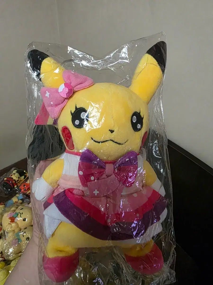 KPOP アイドル CHUU ピカチュウ ポケットモンスター ぬいぐるみ 出品