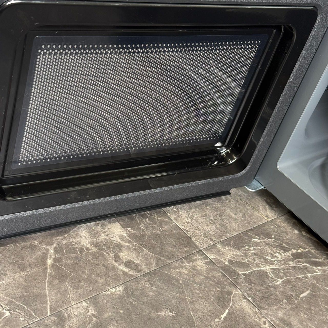 ∞送料込！美品 2024年製 ニトリ マイコン電子レンジ 17L BN20M BK