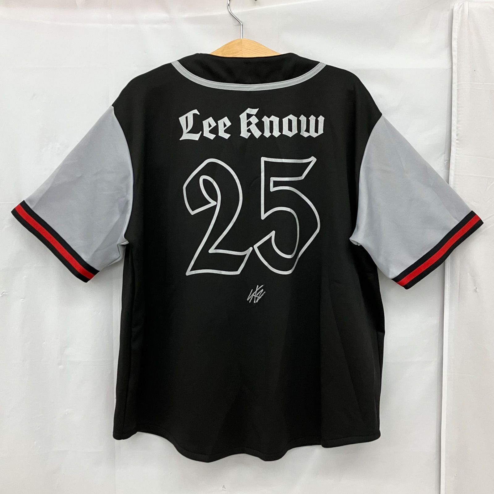 Stray Kids リノ Lee Know ユニフォームシャツ dominATE エコパ NL5596