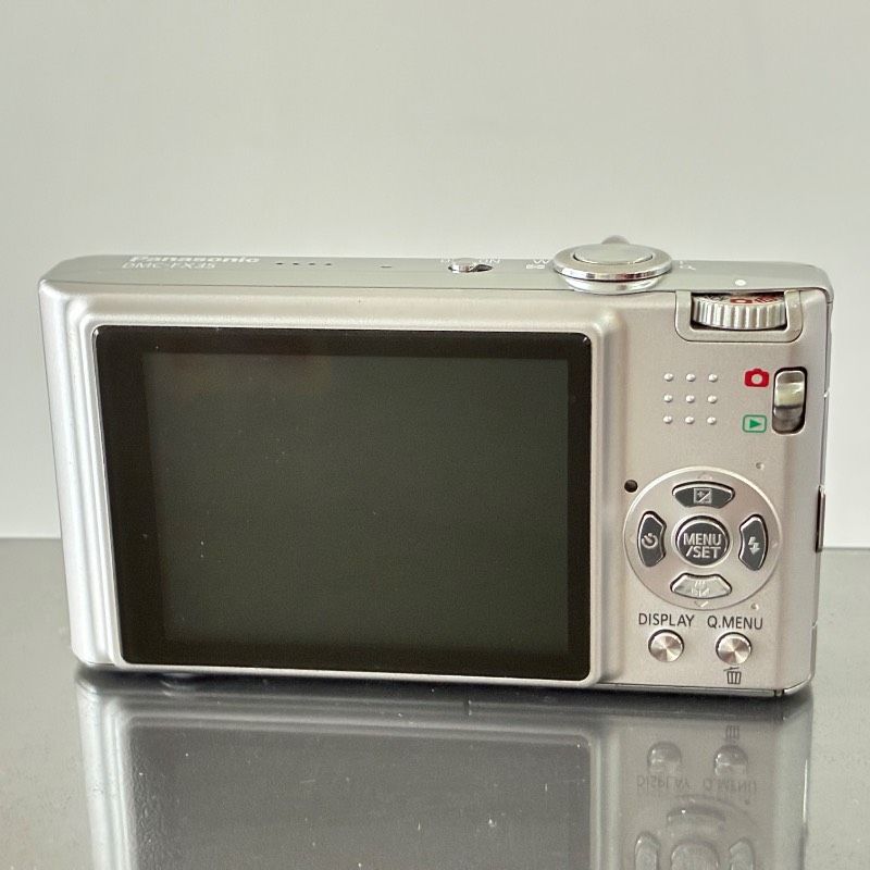 動作品】 Panasonic LUMIX DMC-FX35 Silver パナソニック ルミックス