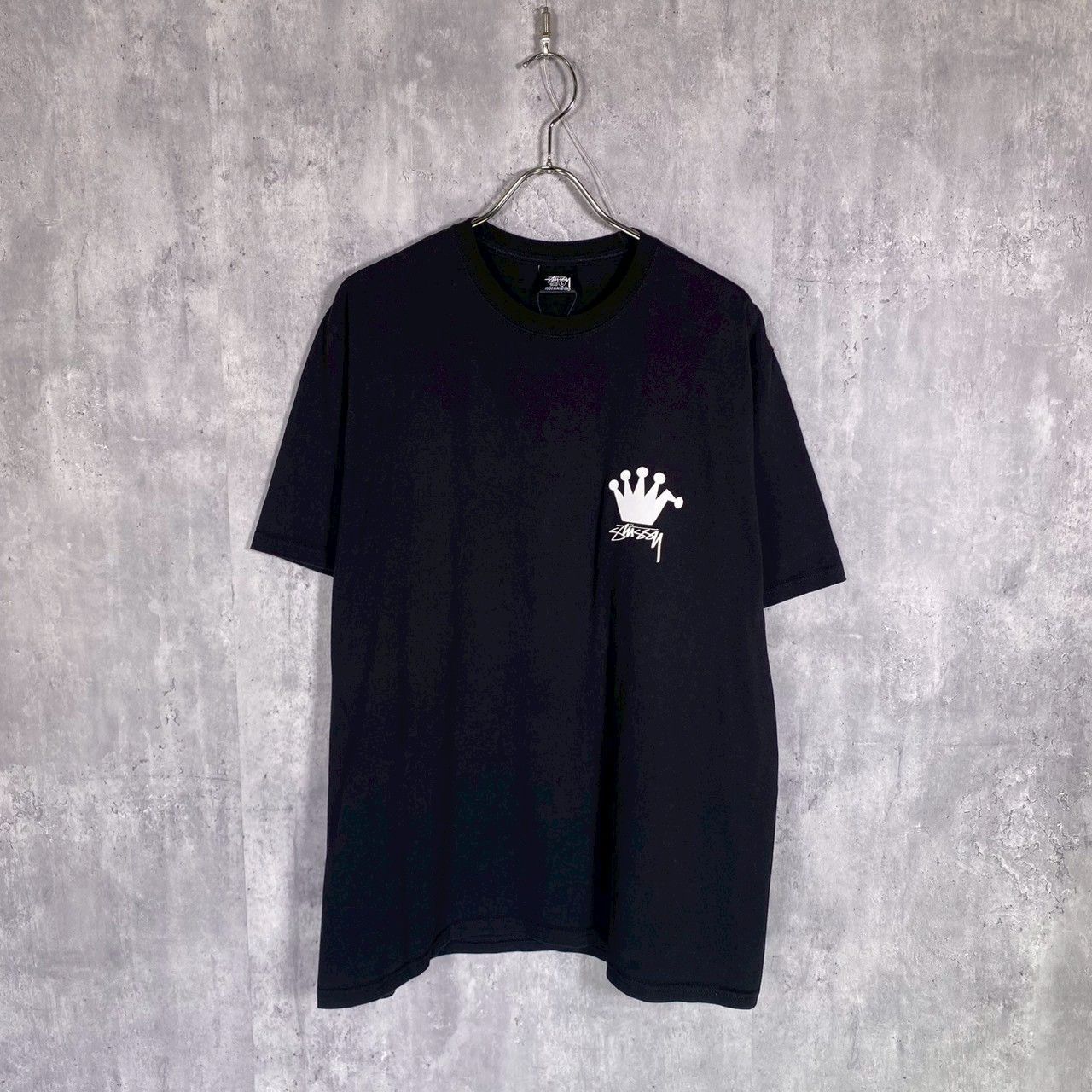 STUSSY』ステューシー (L) クラウングラフィックプリントTシャツ 