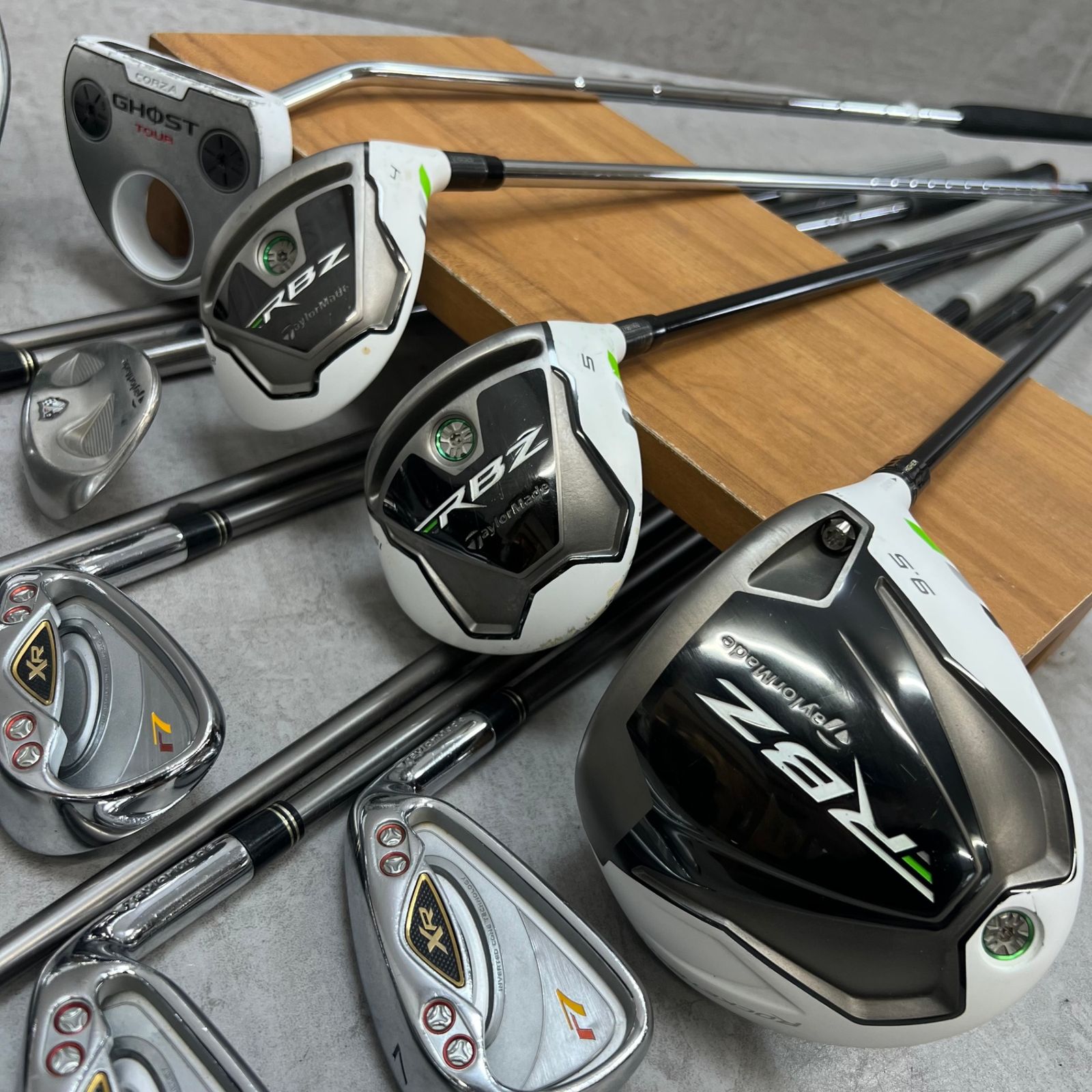 テーラーメイド メンズゴルフ クラブセット 12本 右利き用 TaylorMade 