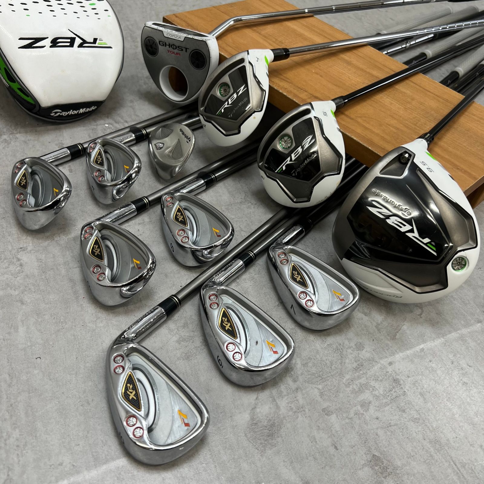 テーラーメイド メンズゴルフ クラブセット 12本 右利き用 TaylorMade