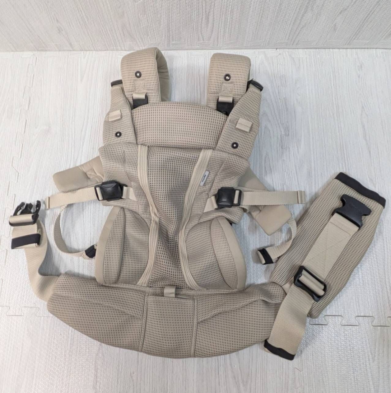 美品 Aprica 抱っこ紐 ラクリス Laclis ベージュ アップリカ ヘッド