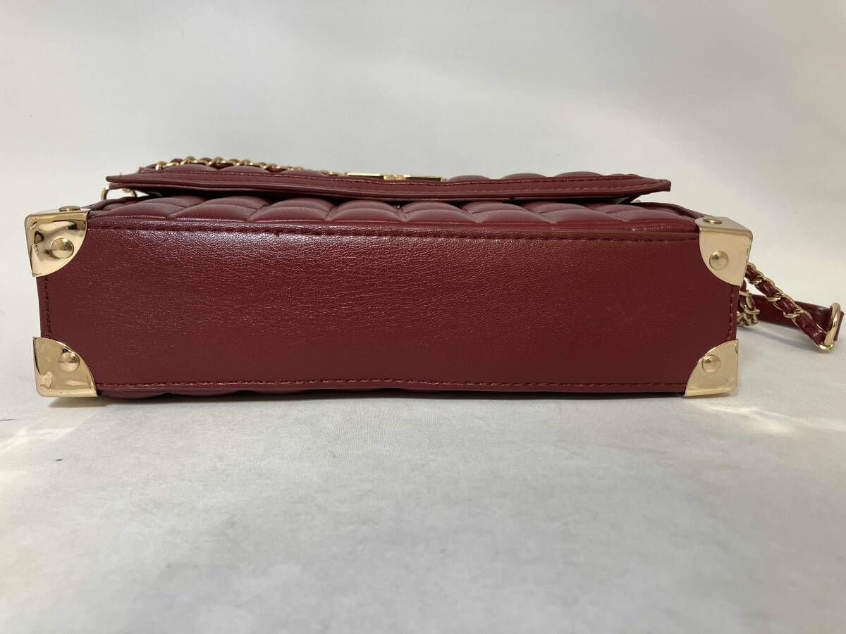 Darich ダーリッチ チョコレートキルトバッグ カードケース付 赤