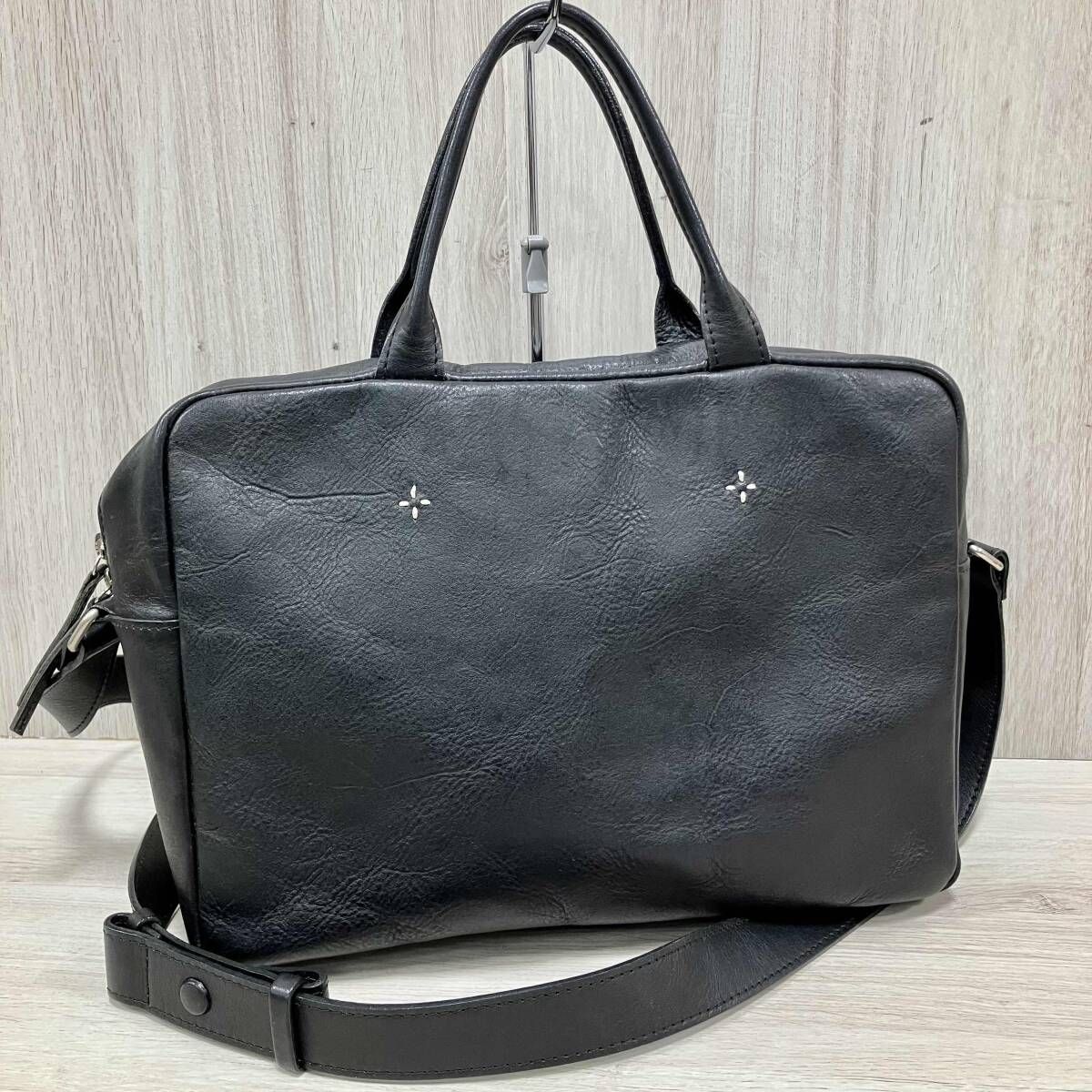 soutiencollar /ショルダーバッグ　マドリガル ステンカラー おかかえバッグ ブラック 黒　レザー 2WAY 斜め掛け A4 通勤