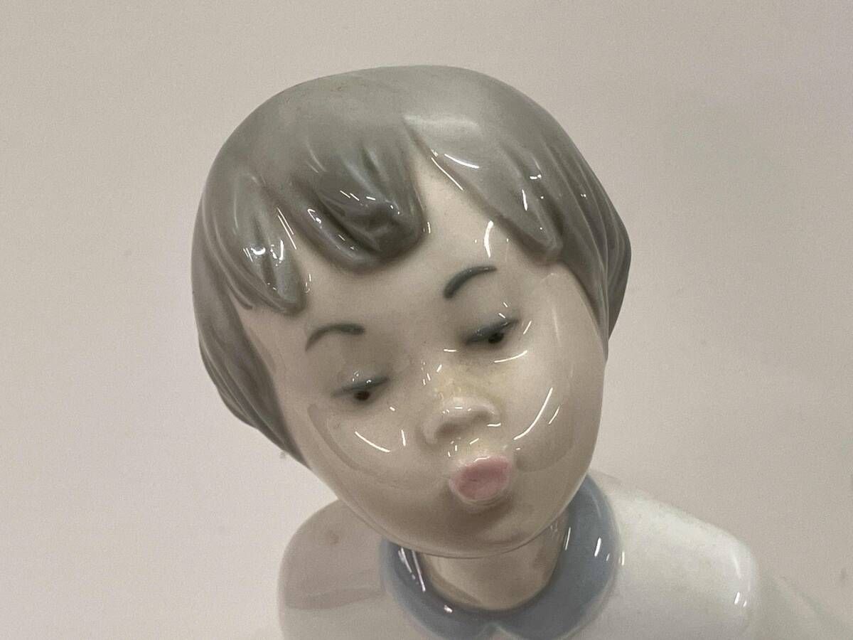 Zaphir ザフィア 女の子 フィギュリン 置物 アンティーク 陶器 陶磁器 LLADRO リヤドロ スペイン Zaphir ザフィア 女の子 フィギュリン 置物 アンティーク 陶器 陶磁器 LLADRO リヤドロ スペイン