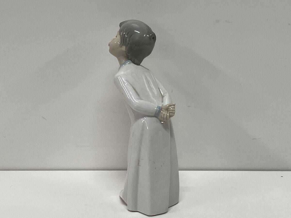 Zaphir ザフィア 女の子 フィギュリン 置物 アンティーク 陶器 陶磁器 LLADRO リヤドロ スペイン Zaphir ザフィア 女の子 フィギュリン 置物 アンティーク 陶器 陶磁器 LLADRO リヤドロ スペイン