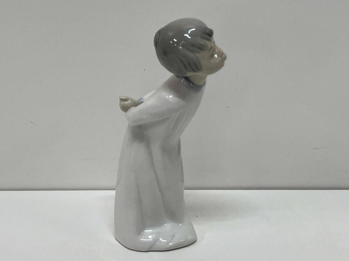Zaphir ザフィア 女の子 フィギュリン 置物 アンティーク 陶器 陶磁器 LLADRO リヤドロ スペイン Zaphir ザフィア 女の子 フィギュリン 置物 アンティーク 陶器 陶磁器 LLADRO リヤドロ スペイン