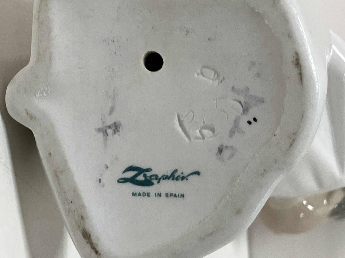 Zaphir ザフィア 女の子 フィギュリン 置物 アンティーク 陶器 陶磁器 LLADRO リヤドロ スペイン Zaphir ザフィア 女の子 フィギュリン 置物 アンティーク 陶器 陶磁器 LLADRO リヤドロ スペイン