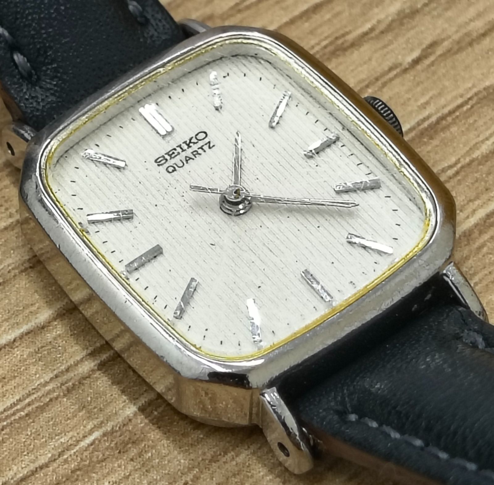 ☆​【レトロ・美品・稼働中】SEIKO セイコー クォーツ レディース 
