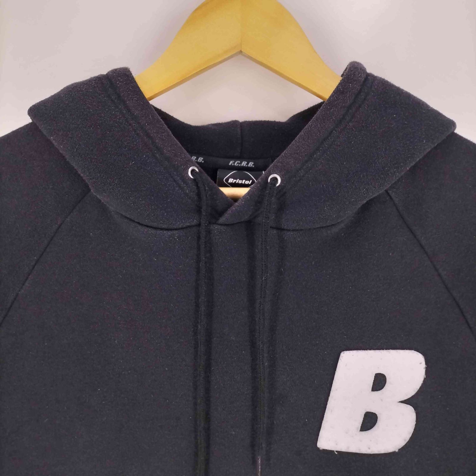 エフシーレアルブリストル F.C.Real Bristol ロゴパーカー メンズ