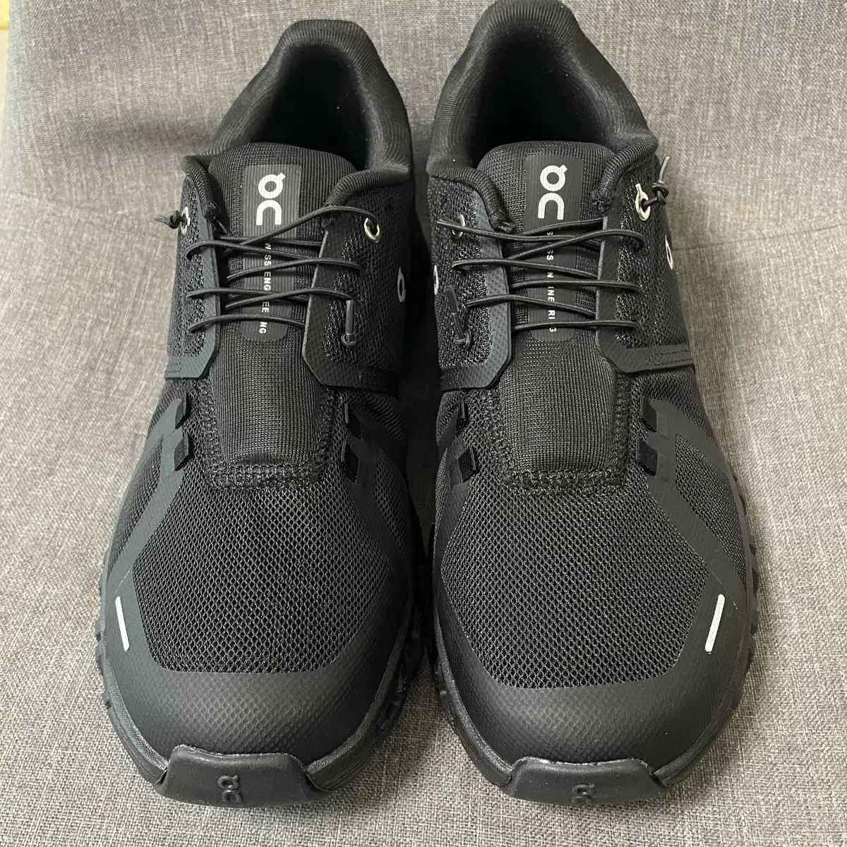 On Running クラウド ランナー ブラック メンズ スニーカー オールブラック