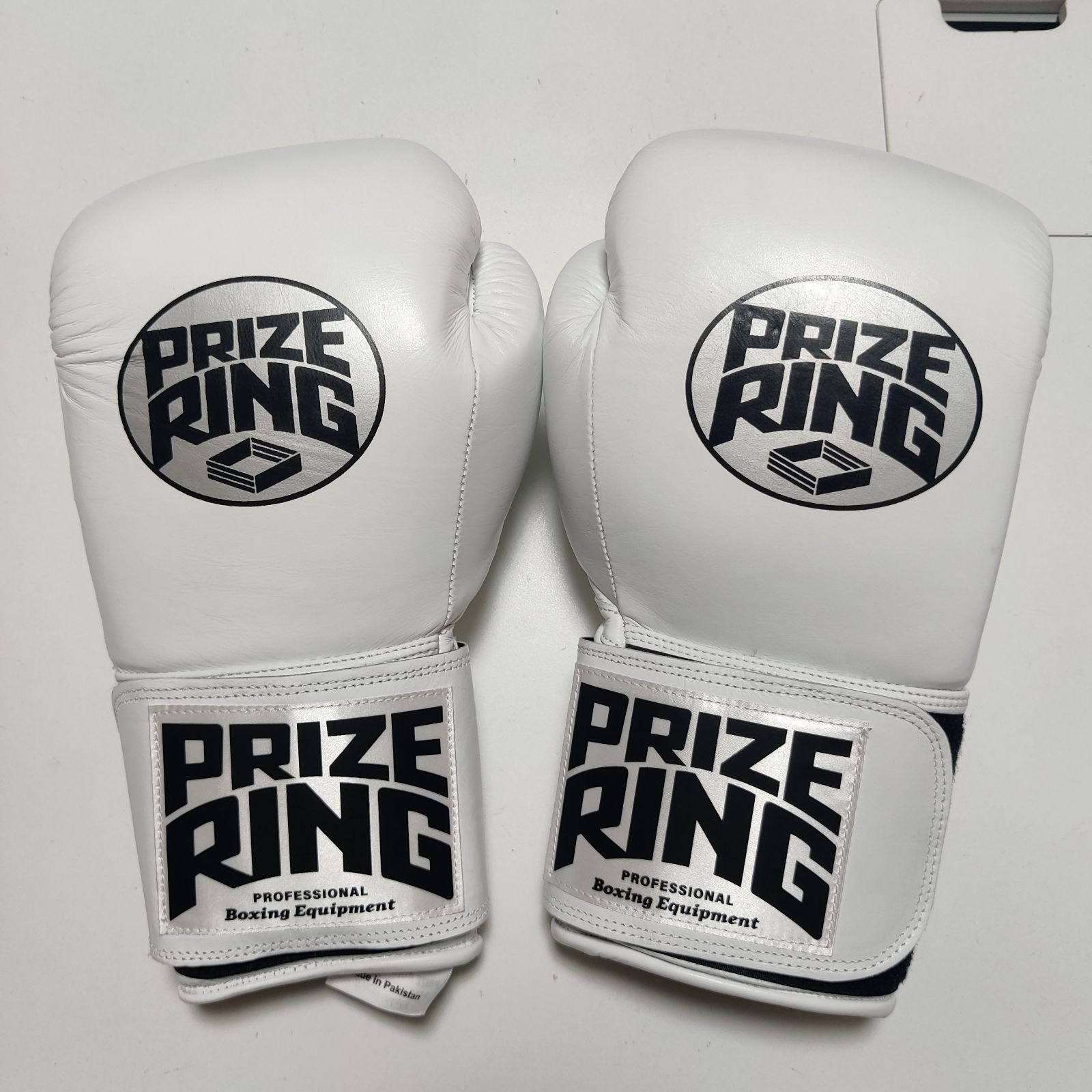 PRIZE RING／プライズリングボクシンググローブ “Professional SS” 白