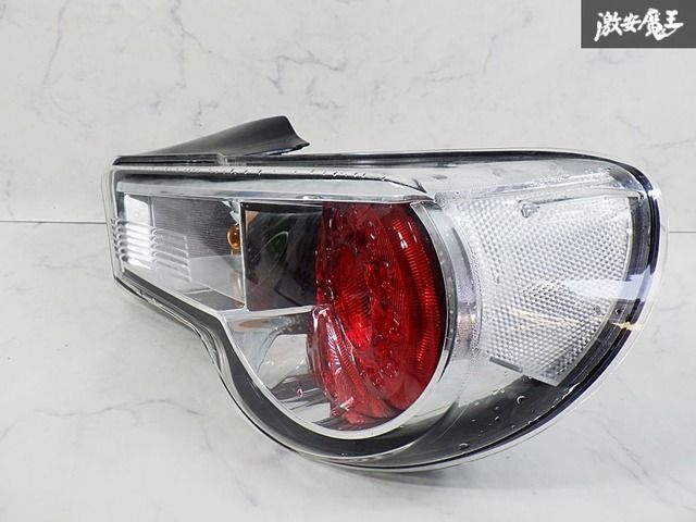 トヨタ純正 ZN6 86ハチロク前期 LED テールランプ左右セットKOITO トヨタ純正 ZN6 86 ハチロク 前期 LED テールライト テールランプ 右