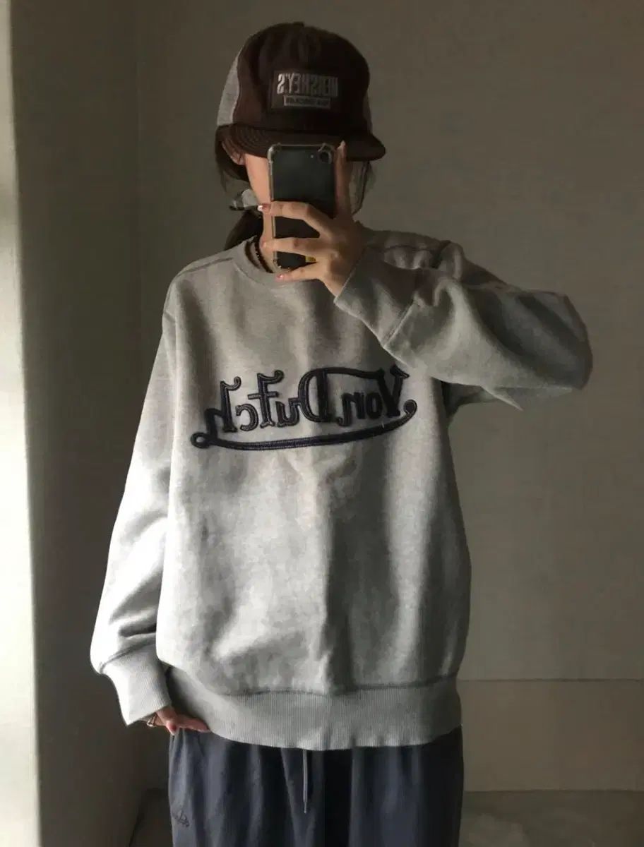 (唯一実物) Von Dutch 00s デニムロゴ スウェット