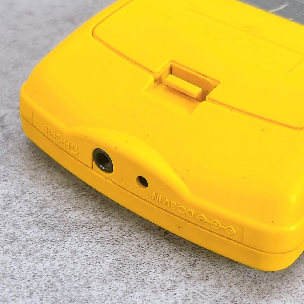 H-1427 Nintendo ゲームボーイカラー CGB-001 イエロー ジャンク品