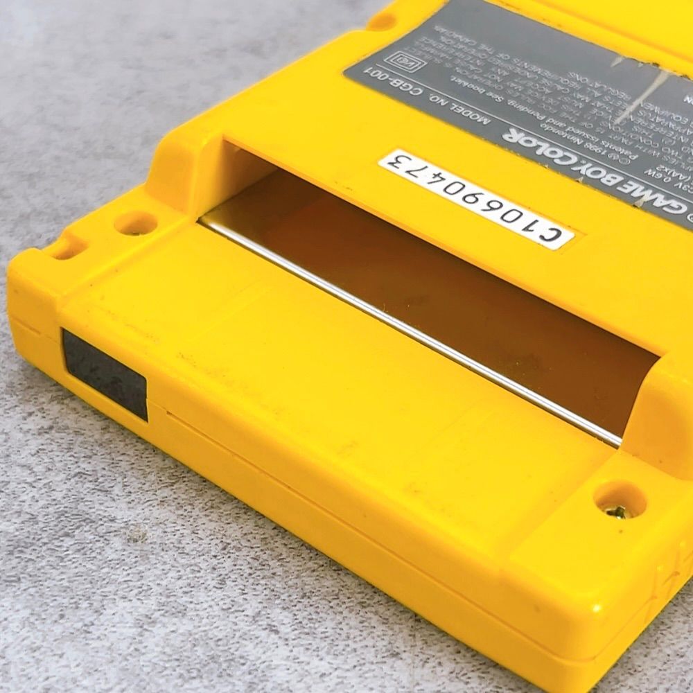 H-1427 Nintendo ゲームボーイカラー CGB-001 イエロー ジャンク品