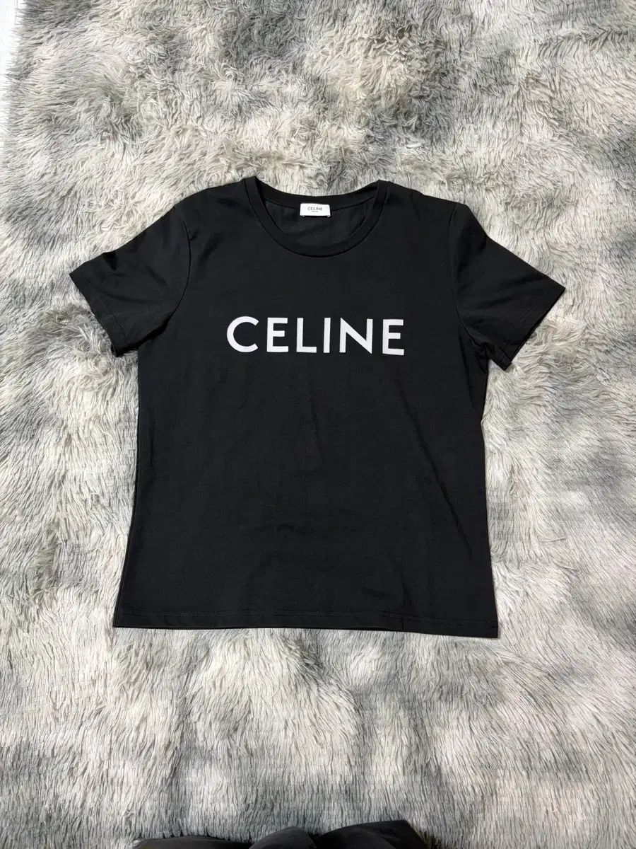 正規品/在庫処分 Celine セリーヌ ブラック 半袖 Tシャツ Mサイズ