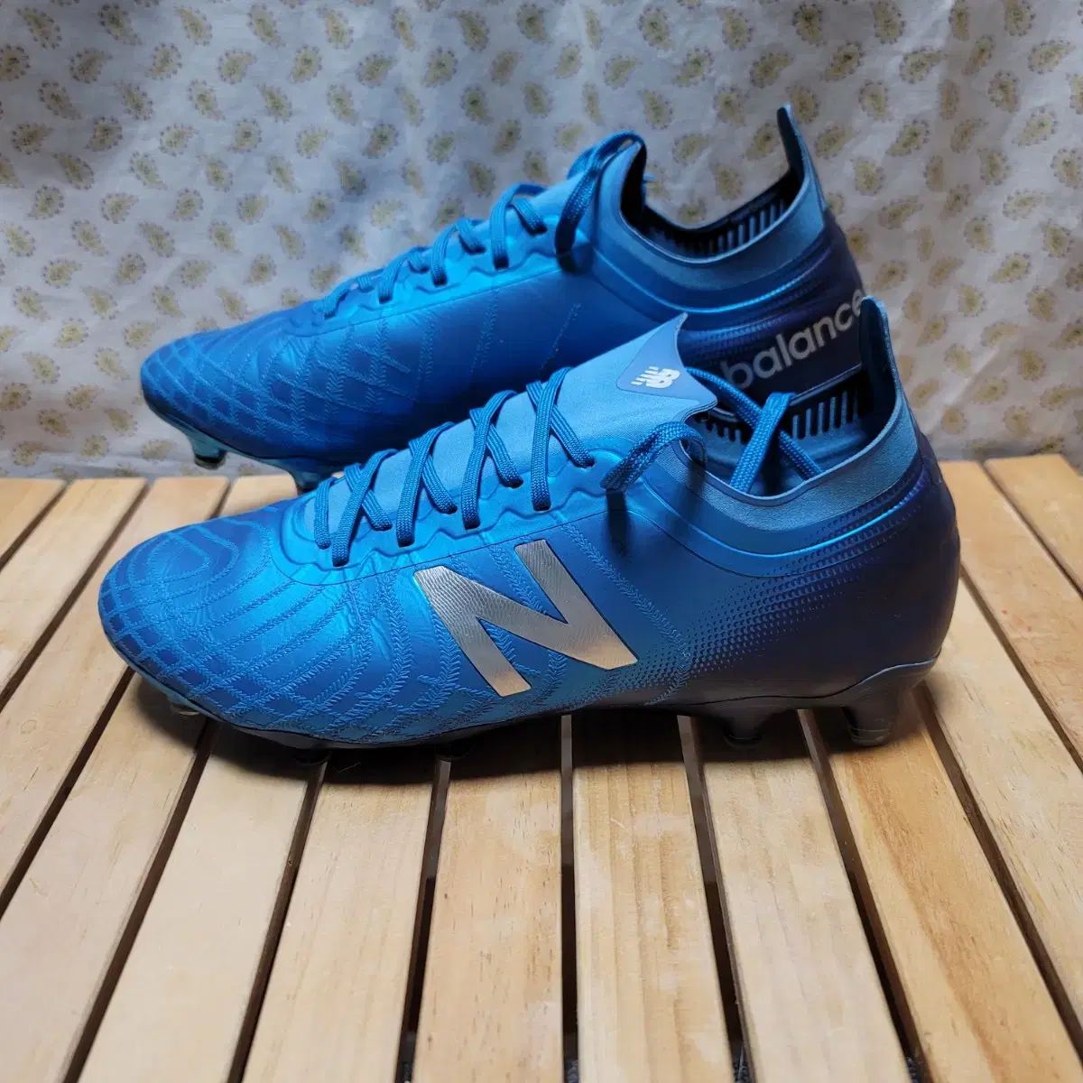 ニューバランス サッカーシューズ テケラ 265