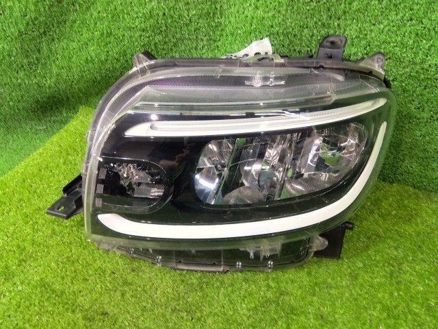タント 6BA-LA650S 左 ヘッドランプ ヘッドライト ASSY L KF-VE W09 81170-B2710