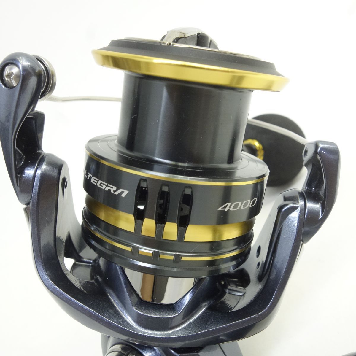 SHIMANO シマノ 21 ULTEGRA アルテグラ 4000 043351 スピニングリール ハンドルノブ:GOMEXUS 本体のみ ※中古