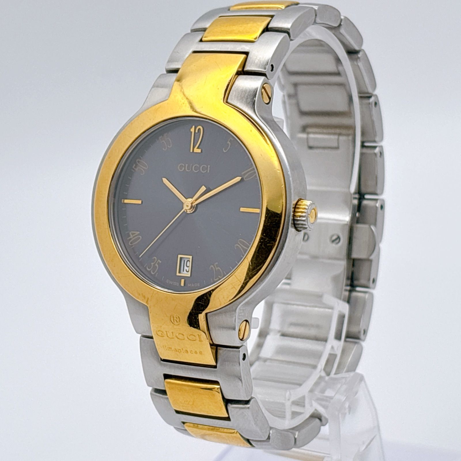 GUCCI 8900 M メンズ時計