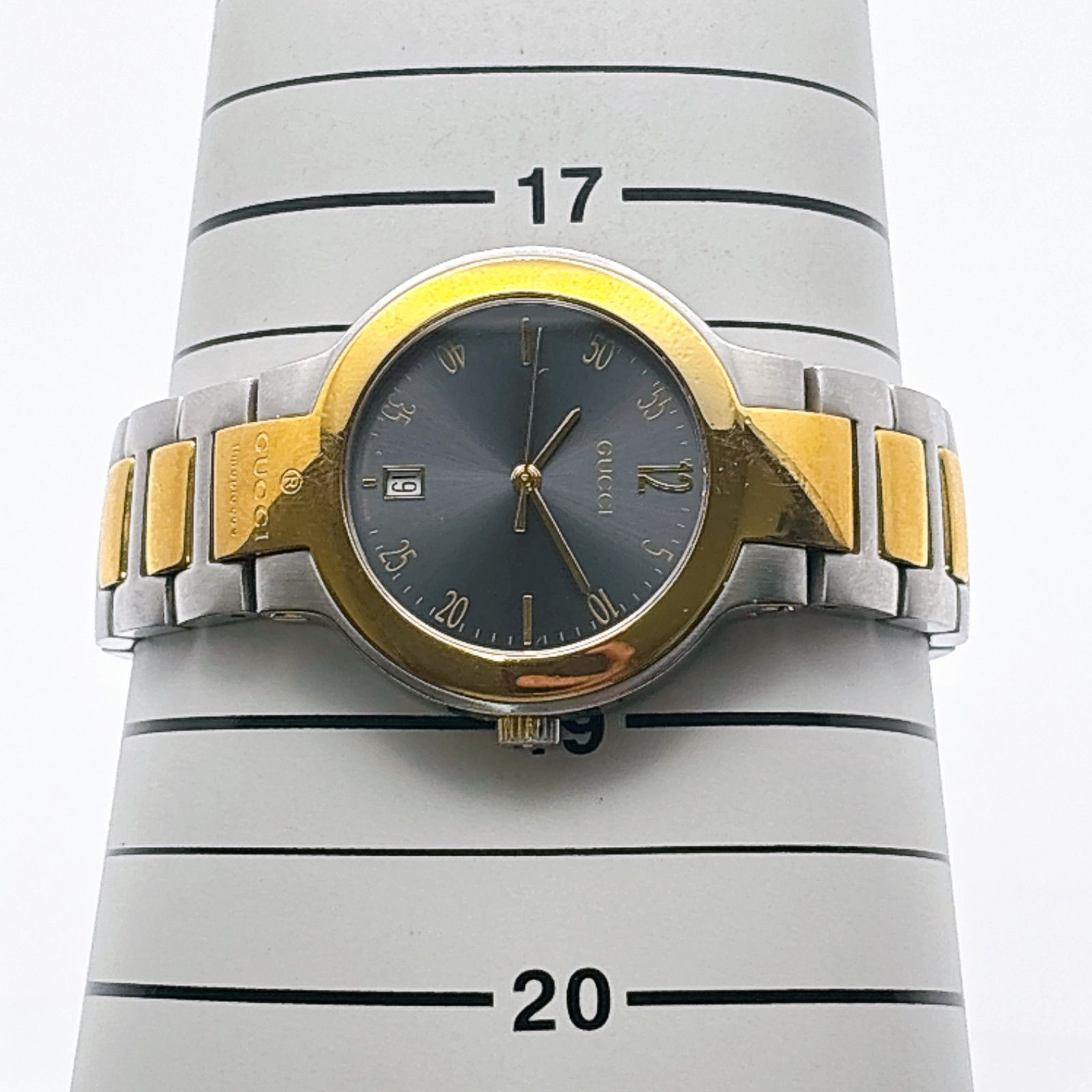 GUCCI グッチ 腕時計 8900M メンズ ゴールド シルバー 新品電池交換済 