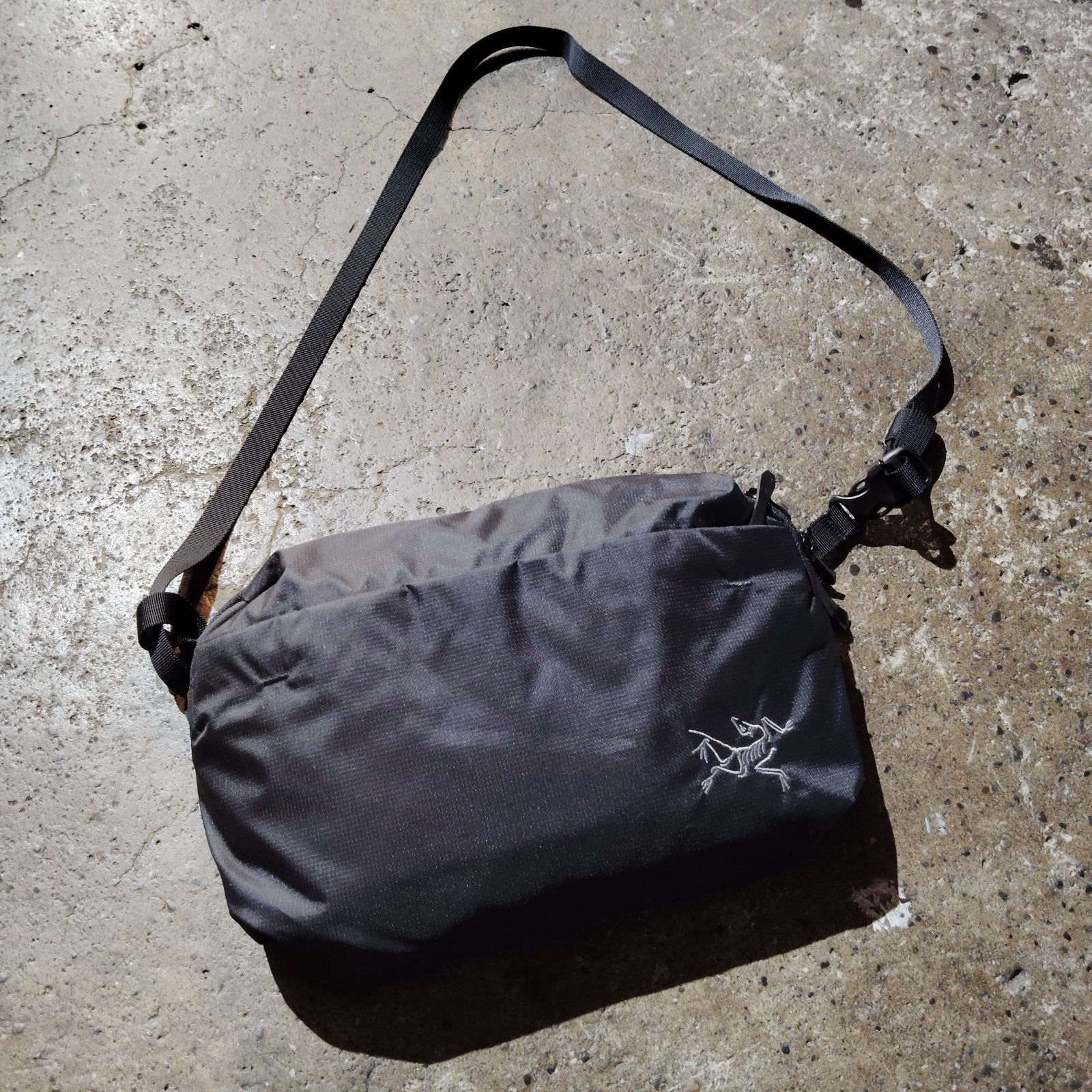 ARC'TERYX Heliad Crossbody Black アークテリクス ヒリアドクロス