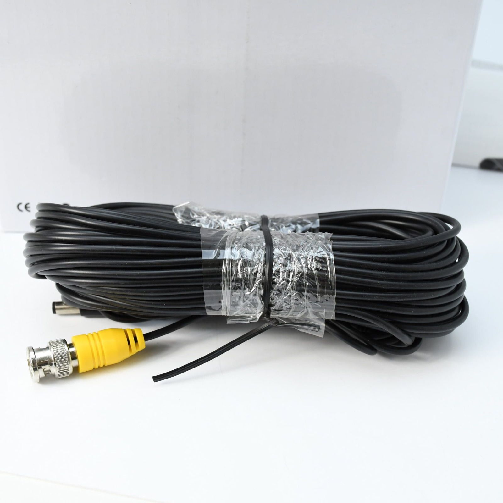 新品未使用品】NSK 防犯カメラ NS-F201C 有線式 130万画素 Fine eye