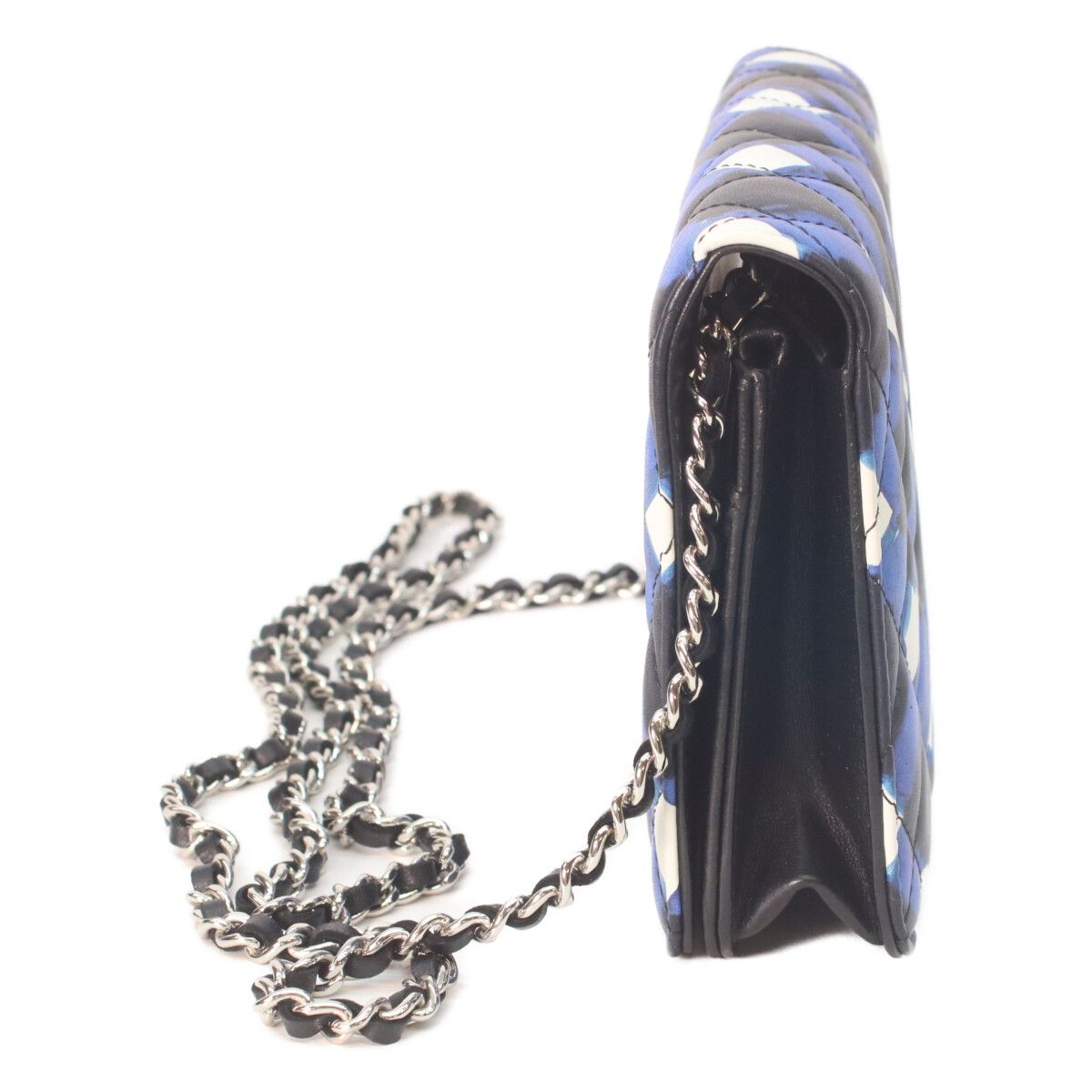 CHANEL シャネル A82438 エアライン シルバー金具 カースフキン 