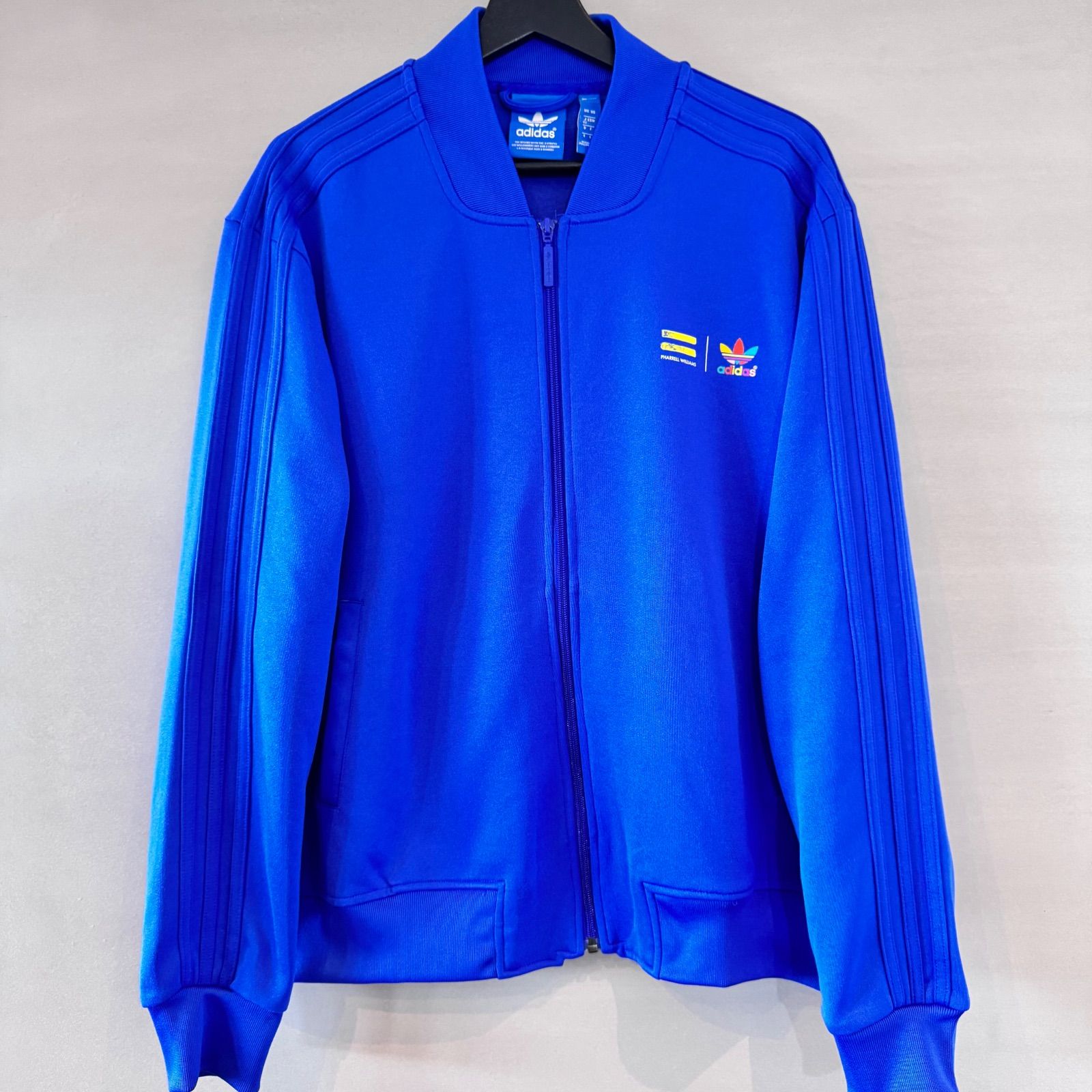 adidas Originals by Pharrell Williams アディダス オリジナルス ファレル・ウィリアムズ トラックジャケット ジャージ スポーツウェア リブ襟 青 ブルーメンズ XOサイズ