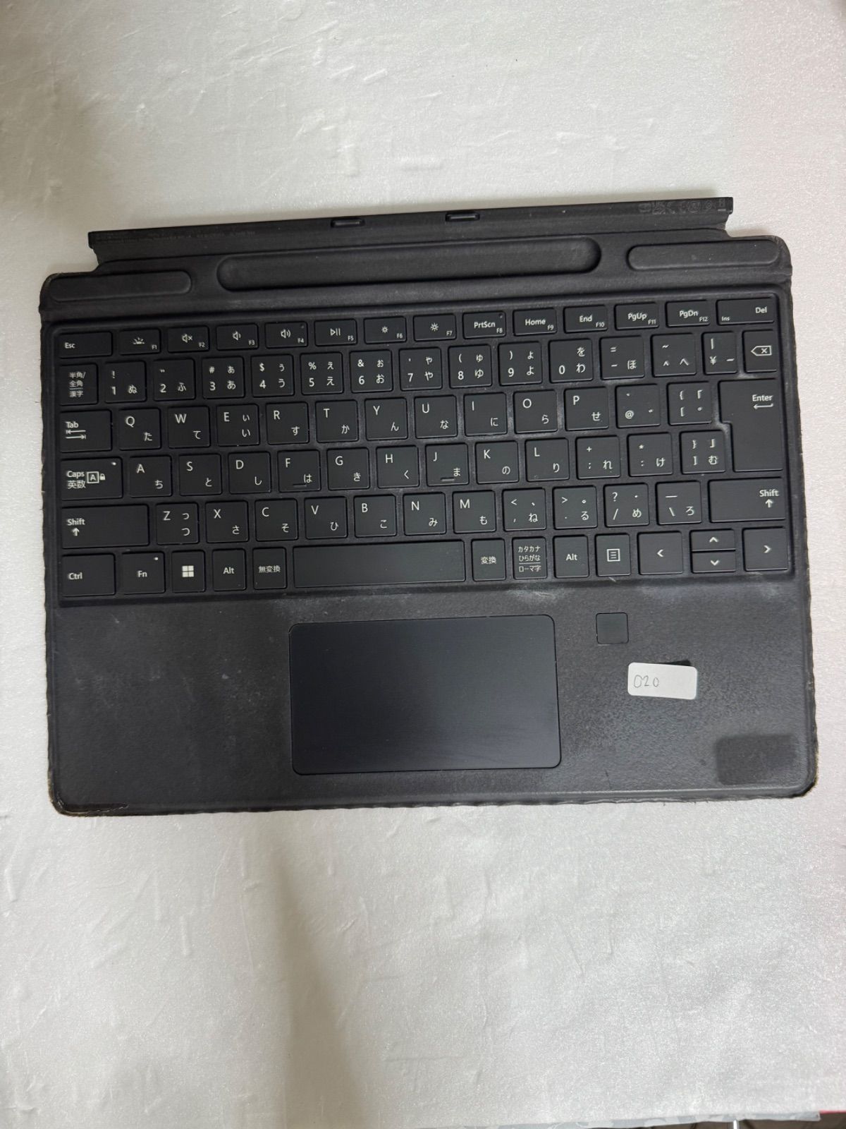 【動作確認済】【すぐ発送可能】純正 Surface Pro Signature キーボード 1864　　KB 020