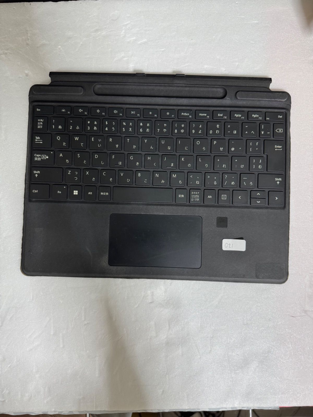 【動作確認済】【すぐ発送可能】純正 Surface Pro Signature キーボード 1864　　KB021