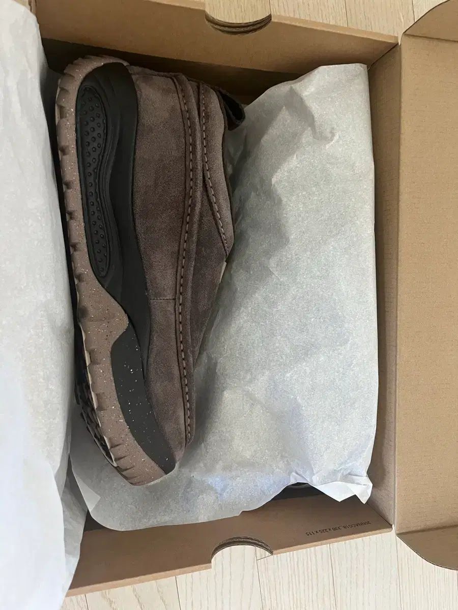 260 NIKE Acg イージー バロックブラウン